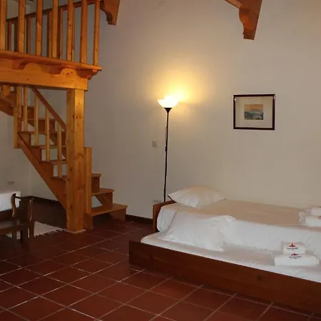 Casa Do Pinheiro Grande Country house