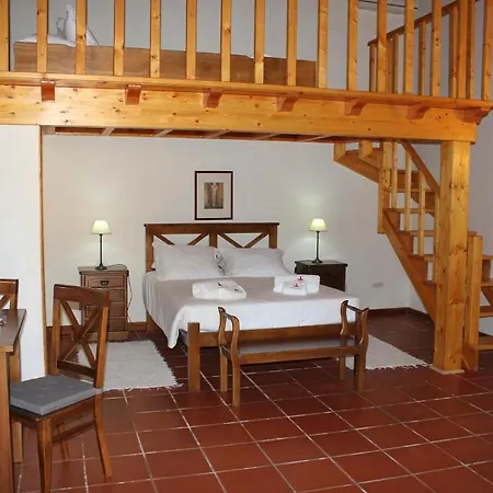 Casa Do Pinheiro Grande Country house