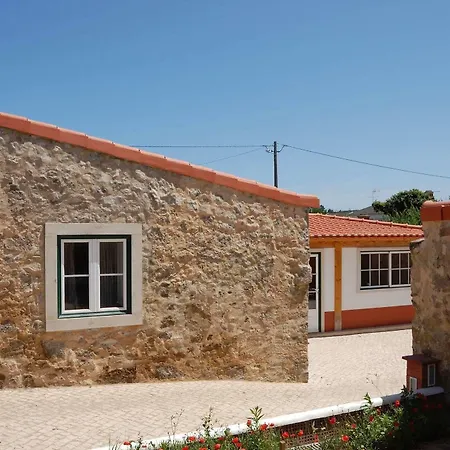 Casa Do Pinheiro Grande Country house *